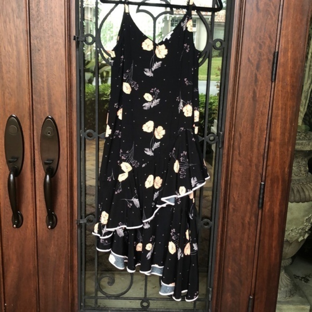 BP beautiful blk/floral tiered ruffle summer dress